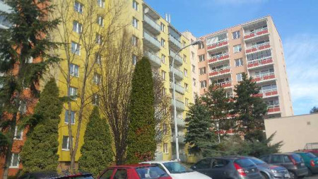Pronájem kompletně zrekonstruovaného bytu 2+kk s lodžií a sklepem, Brno, Starý Lískovec – Dunajská 